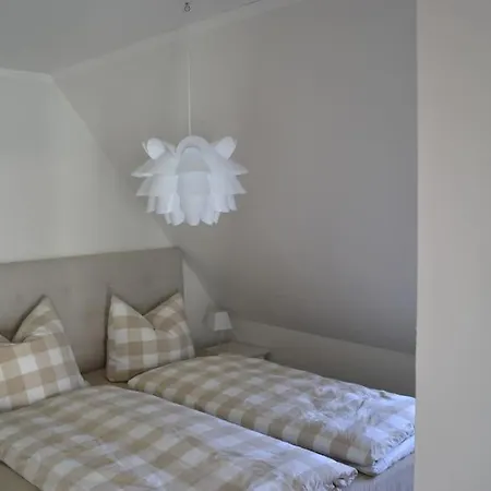 Austernfischer Im Hafenhaus *